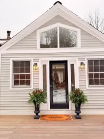 A Peaceful Brookside Vermont Retreat - Image 2
