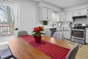 Spacious Olathe Home |4BR |3Baths |Sleeps 12 - Image 3