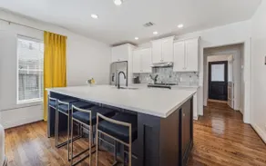 Sleeps 11-Gated Parking-6 Mins to Medical Center - Image 5