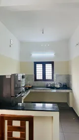 2 bedroom with hall and kitchen - Image 5