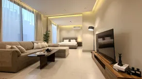 1BR | Stylish stay w/Ample SPACE & Slef entry - Image 5