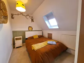 Modern home close to amenities and transport links - Image 3