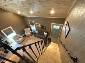 Charming, Spacious Sandtown Cabin - Image 5