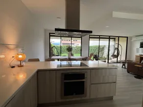 Entire House w/Amenities - Close to Airport - Image 2