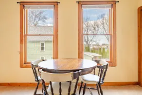 Beautiful Victorian Apartment on Broadway - Image 4