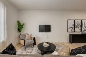 ”Pewter” 3Bdrm-Close to C-train & Downtown! - Image 2