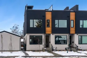 Modern House by Shaganappi CTrain |King Bed|Garage - Image 2