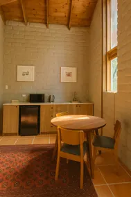 Mud Brick Magic. A Cosy Woodend Escape - Image 4