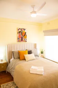 Bev's Place Albury - Image 2