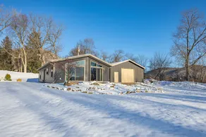 Copper Creek Getaway Sleeps 6 Hot Tub - Image 3