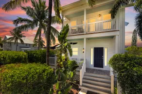 The Point at Coral Lagoon, Rare End of Canal Villa - Image 5
