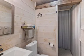 The Summit Suite - Image 5