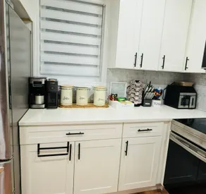 Luxury 3BR • Sleeps 10 • Walk to Metro • Parking - Image 3