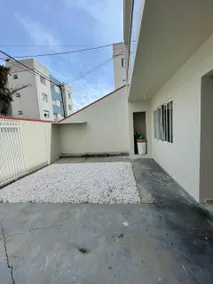 Spacious, Airy and Lovingly Maintained Retreat - Image 4