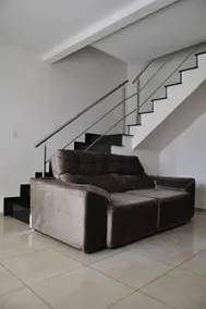 Spacious, Airy and Lovingly Maintained Retreat - Image 5