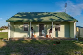 'Norfolk Shack' - Walk to Pinks Beach - Image 2