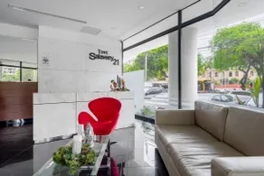 Stay Salaverry: Downtown | 2BR | Gym | Parking - Image 4