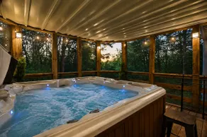 Spacious Galena Retreat | Hot Tub + Resort Access - Image 3