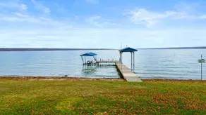 Cayuga Lakefront Pool Dock FLX Wine Trail - Image 3