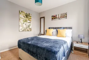 Spacious 3-Bed Bristol Home Near City Centre - Image 4