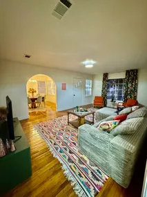 Dolly’s - Image 2