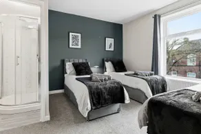 Contractors %Discounts for longer stays | Sleeps6 - Image 4