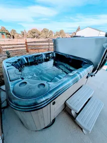 Country Living / Peaceful / Hot Tub - Image 2