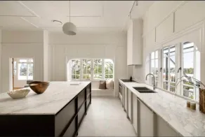 Hilltop Hideaway 4 bedroom home - Image 5