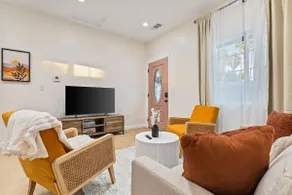 Private Kid Friendly Disney 2BR Guesthouse Getaway - Image 2