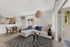 Harbour-Side 3BR Retreat Walk to Rose Bay Ferry - Image 5