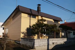 Shoe Cream Inn Higashikawa [Spacious 110 ㎡ unit | Heart of the town | Convenience store, izakaya, within walking distance] - Image 2