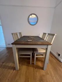 Liverpool Daffodil House - 3 Bed - Close to Sefton Park & Lark Lane - Image 3
