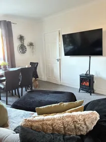 2 bedroom fully furnished apartment - Image 3