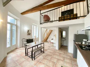 • Modern loft in the heart of Nîmes • - Image 3