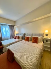 Staycation in Manhattan near Smart Araneta - Image 2