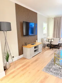 Bright and spacious 2 bedroom flat - Image 5