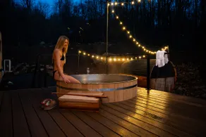 Wellness A-Frame: Hot Tub • Sauna • Cold Plunge - Image 2