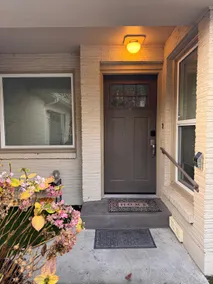 Cute Cottage House in Convenient Location - Image 4