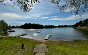 Comet's Cove LakeFront Water Retreat - Image 5