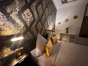 Ideal for 7 Spacious Apt. near Danube with Kitchen - Image 4