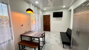House in Liberia, Comfortable, Fast Wi-Fi, Self Check-in - Image 4