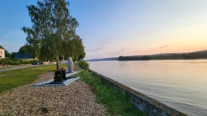 Le Cocon de bord de Seine - Image 5