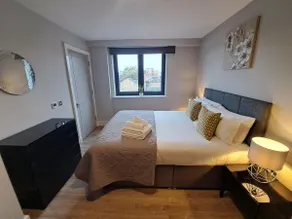 Comfy Two bedroom in Ealing - Image 3
