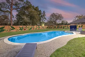Retro Retreat 4BRs*10 beds*pool*3TVs*Hobby airport - Image 2