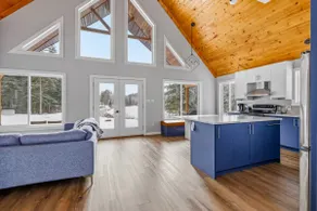 4-Season Riverfront Getaway | 3BR | Sleeps 8 - Image 5