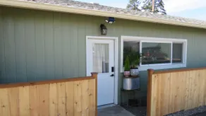 6th Ave Guest House: Tucked Away in Town's Heart. - Image 2