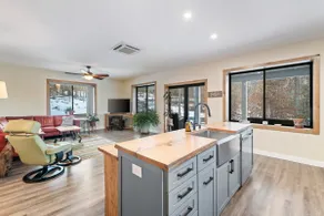 Milled Oak Cottage - Image 5