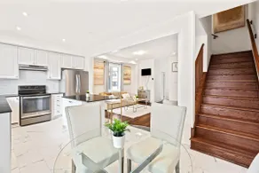 Nice roo in a beautiful house near Niagara Falls! - Image 4