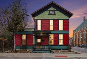 Lil' Red House On Porter - Image 2