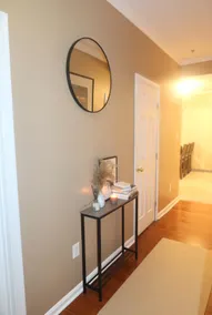 Large 4-Bedroom Entire Home with Two Living Rooms - Image 4
